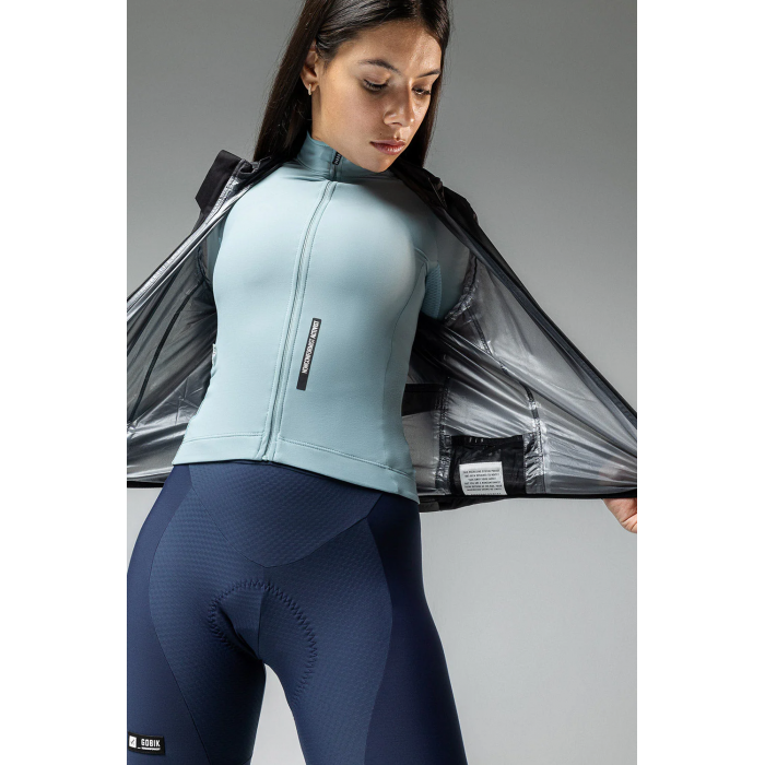 CHAQUETA IMPERMEABLE GOBIK UNISEX PLUVIA TRUE BLACK